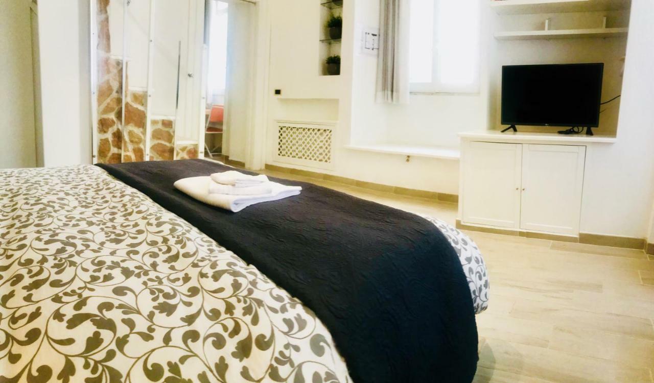 Vatican Luxury Apartment *